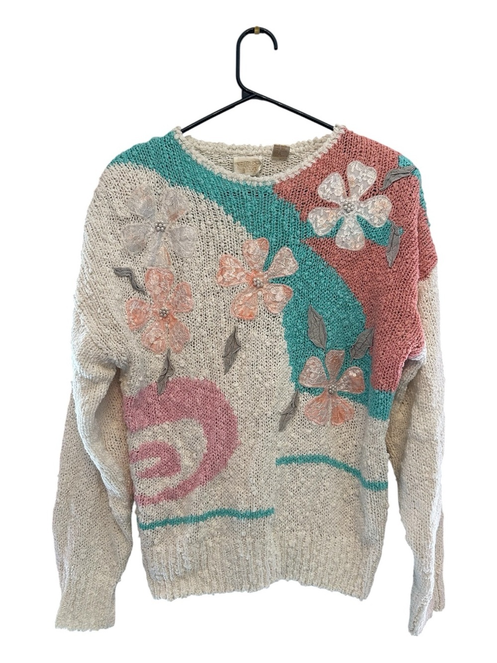 Vintage 80’s/90’s Needles & Yarn Cream Crewneck  Sweater w/Floral Accents M